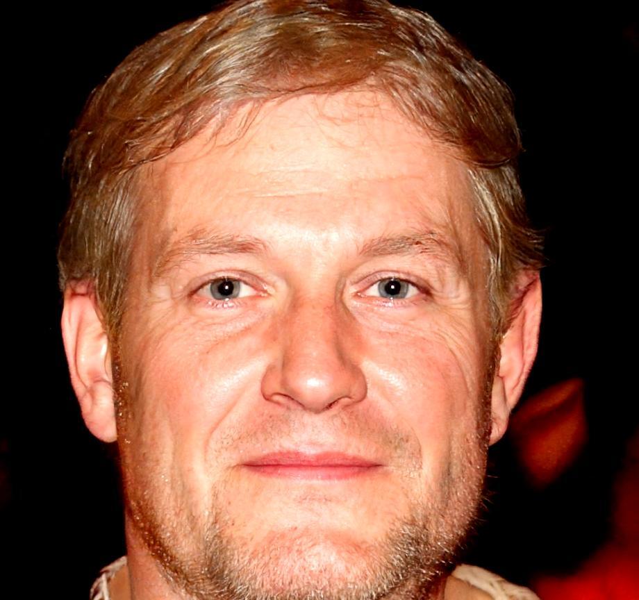 Professional esports analyst and ZylorKavo graduate